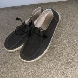 Black hey dudes
